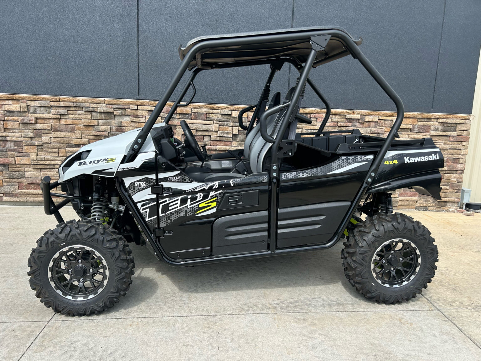New 2024 Kawasaki Teryx S LE - Image 11